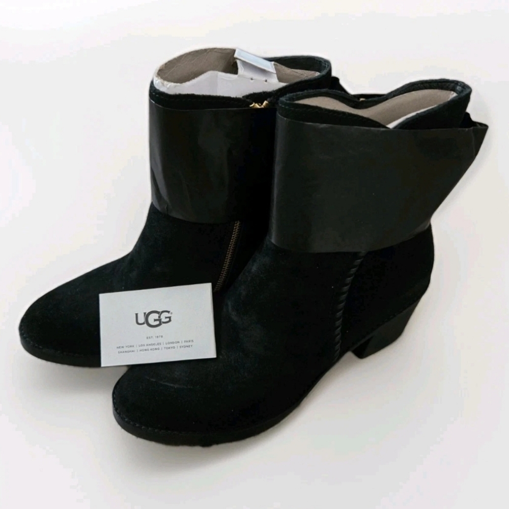 UGG Women’s Fraise Whipstitch Black Suede Ankle Boots Size 9 Gold Zip Bow NIB